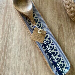 Mud Pie Blue Indigo Spoon Rest With Wooden Mango Spoon 2 Piece Set